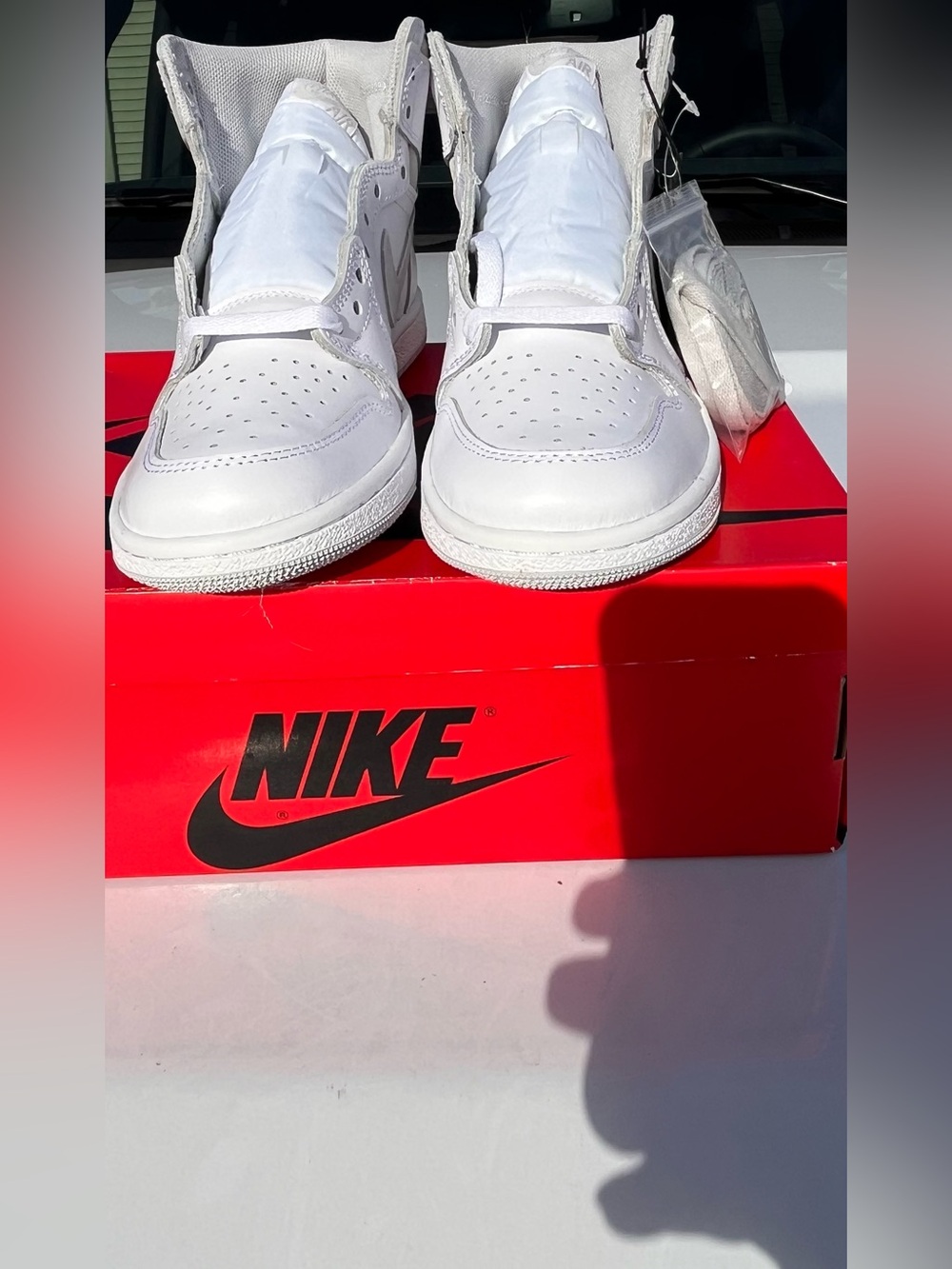 Air Jordan 1 Retro High '85 OG "Neutral Grey" - Picture 2 of 7
